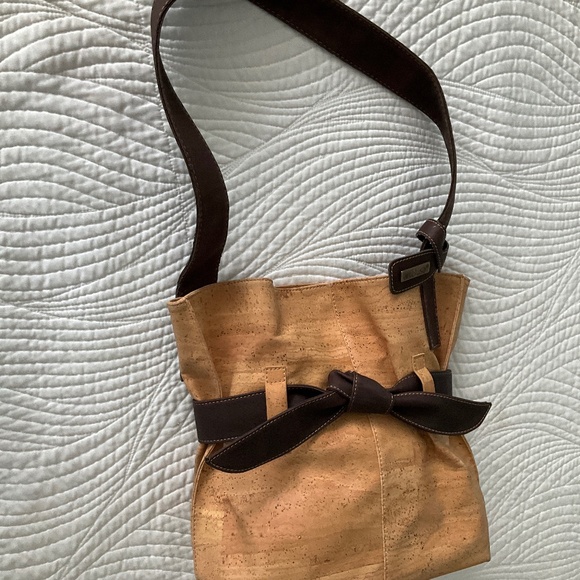ARTELUSA SHOULDER BAG (BEIGE) WITH BROWN LEATHER BOW - Picture 15 of 15